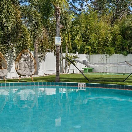 Villa 2B1B Stylish Little House W Shared Pool 511 Clearwater Esterno foto