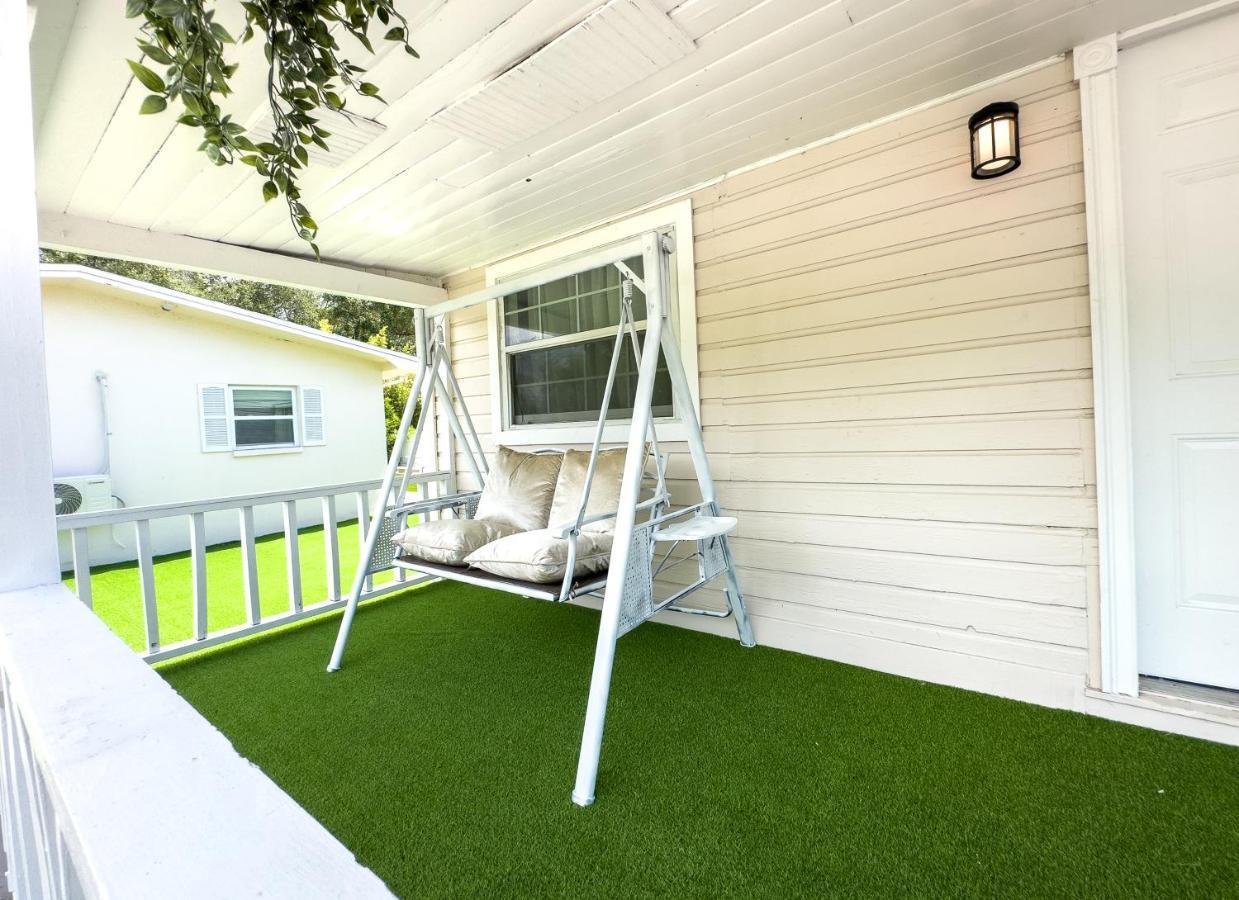 Villa 2B1B Stylish Little House W Shared Pool 511 Clearwater Esterno foto