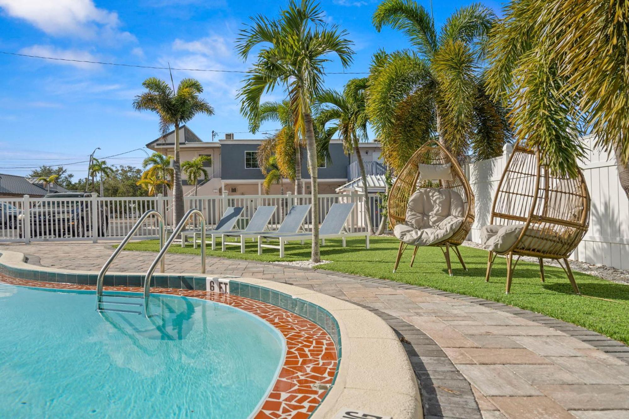 Villa 2B1B Stylish Little House W Shared Pool 511 Clearwater Esterno foto